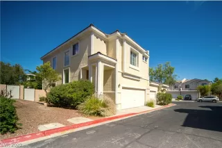 Photo #1: 2197875 Listing