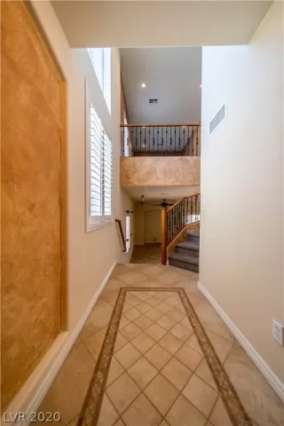 Photo #5: 2197875 Listing