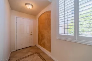 Photo #6: 2197875 Listing