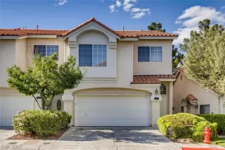 Photo #1: 2197891 Listing