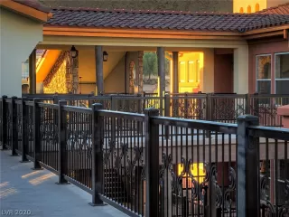 Photo #5: 2197943 Listing 