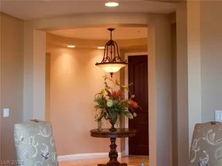 Photo #6: 2197943 Listing 