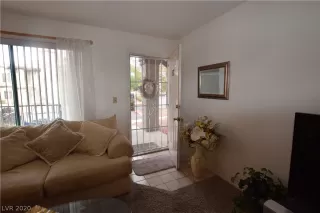 Photo #3: 2197968 Listing