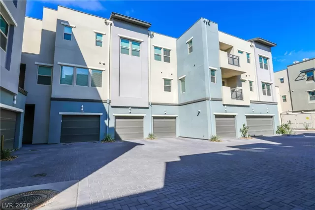 MLS: 2197986 Condo For Sale