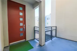 Photo #1: 2197986 Listing 