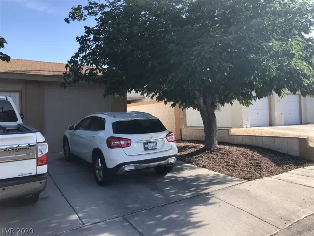 MLS: 2198016 Condo For Sale