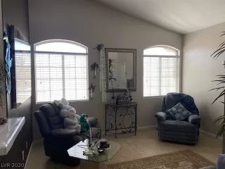 Photo #2: 2198095 Listing