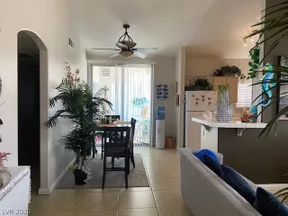 Photo #5: 2198095 Listing