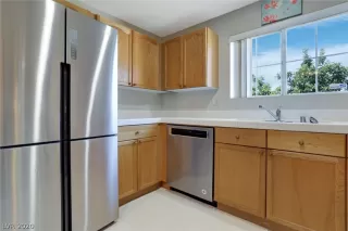 Photo #2: 2198100 Listing