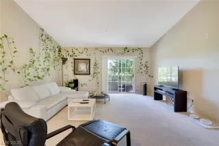 Photo #6: 2198100 Listing