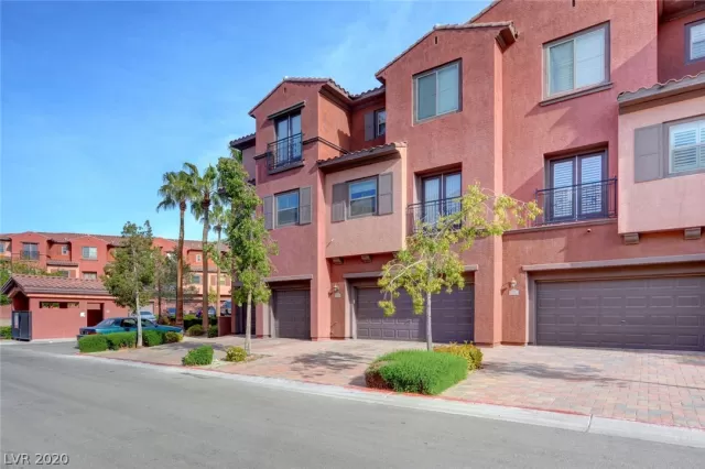 MLS: 2198123 Condo For Sale