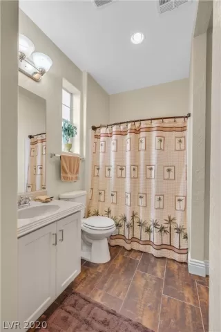 Photo #2: 2198133 Listing