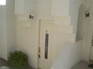 Photo #1: 2198167 Listing 