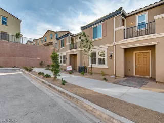 Photo #2: 2198191 Listing 