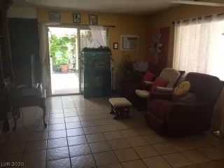 Photo #6: 2198199 Listing