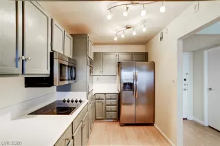 Photo #3: 2198240 Listing