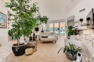 Photo #2: 2198251 Listing 