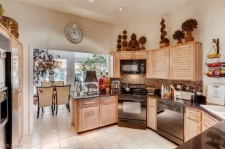 Photo #4: 2198251 Listing 