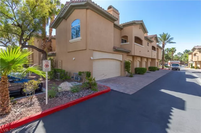 MLS: 2198272 Condo For Sale