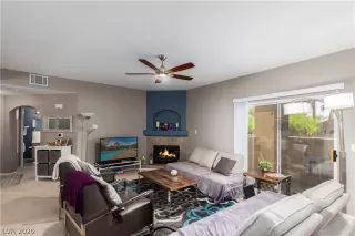 Photo #3: 2198272 Listing