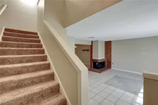 Photo #5: 2198316 Listing 