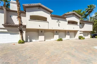 Photo #1: 2198359 Listing