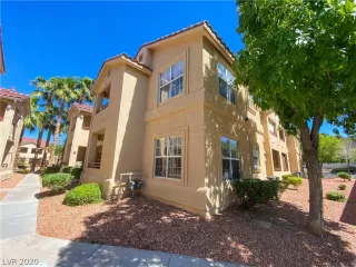 Photo #2: 2198468 Listing