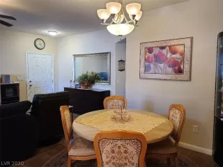 Photo #6: 2198524 Listing