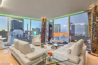 Photo #2: 2198537 Listing 