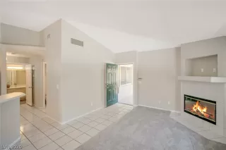 Photo #3: 2198581 Listing