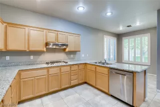 Photo #4: 2198628 Listing 