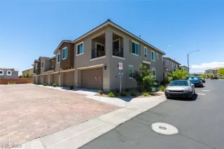 Photo #1: 2198631 Listing