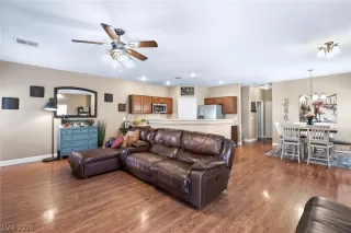 Photo #4: 2198665 Listing 