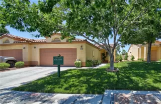 Photo #3: 2198688 Listing