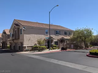 Photo #1: 2198698 Listing 