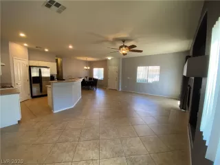 Photo #3: 2198711 Listing