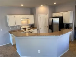 Photo #4: 2198711 Listing