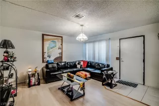 Photo #6: 2198755 Listing 