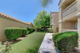 Photo #3: 2198840 Listing