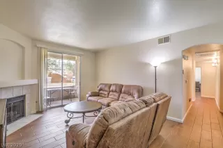 Photo #4: 2198884 Listing