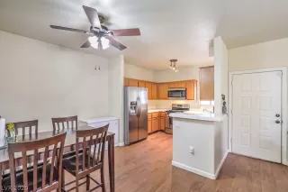 Photo #6: 2198884 Listing