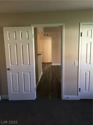 Photo #6: 2198898 Listing