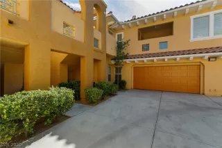 Photo #2: 2198912 Listing 