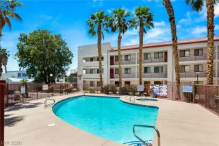 Photo #1: 2198983 Listing