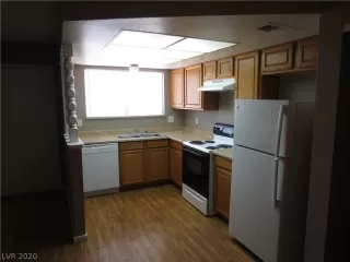 Photo #4: 2199035 Listing 