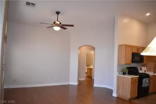 Photo #1: 2199131 Listing