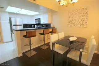 Photo #5: 2199251 Listing 