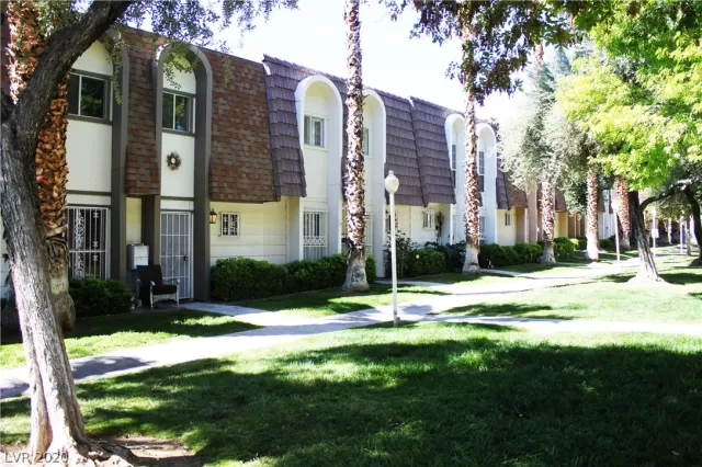 MLS: 2199252 Condo For Sale