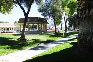 Photo #2: 2199252 Listing