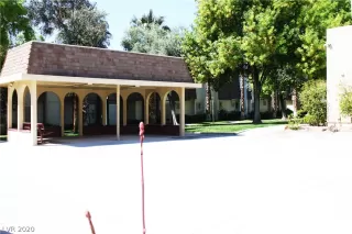 Photo #3: 2199252 Listing